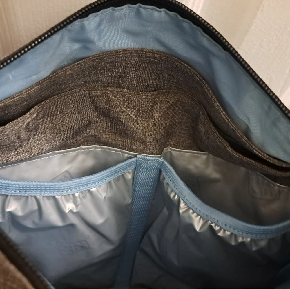 Columbia Grey & Black Messenger/Shoulder Bag